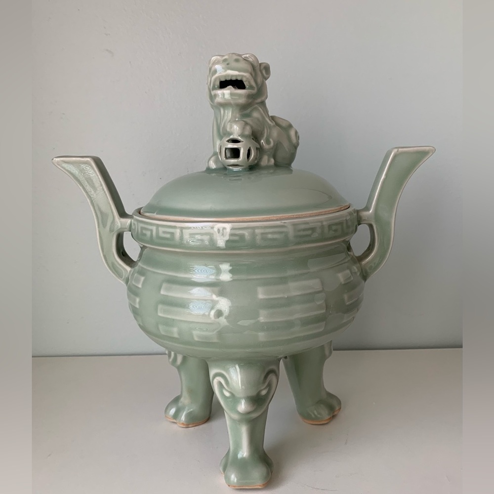 New vintage Celadon green 3 footed fu dog jar